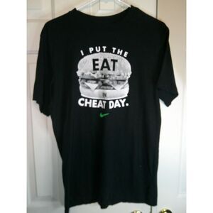 Nike Dri-Fit 'I Put The Eat In Cheat Day' Graphic TShirt Workout Gym Fitness Med